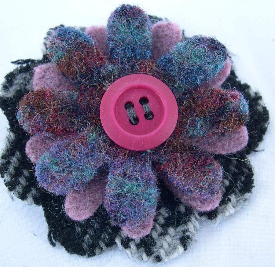 Knitted Felted Upcycled Flower Patterned Woollen wool Corsage Brooch Pin Badge