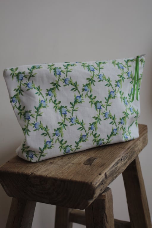 Sanderson 'Fianne' fabric zip up pouch