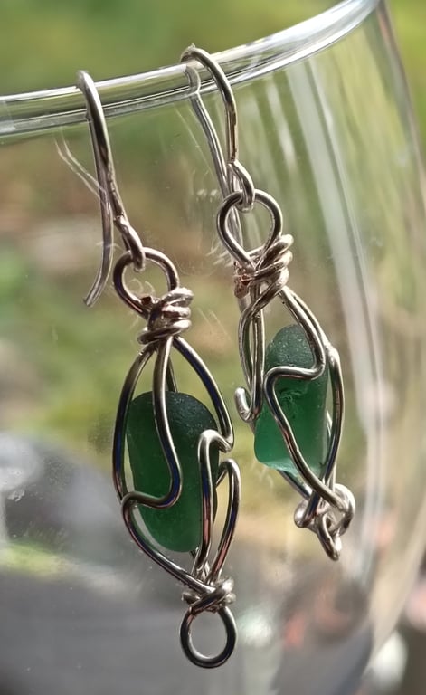 GREEN SEAGLASS EARRINGS 