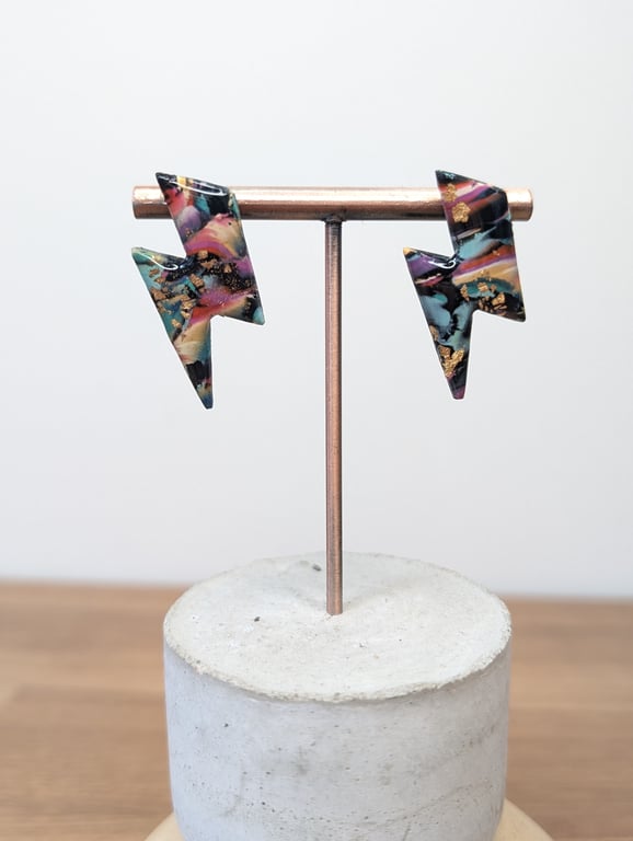 Summer bloom scrap bolts