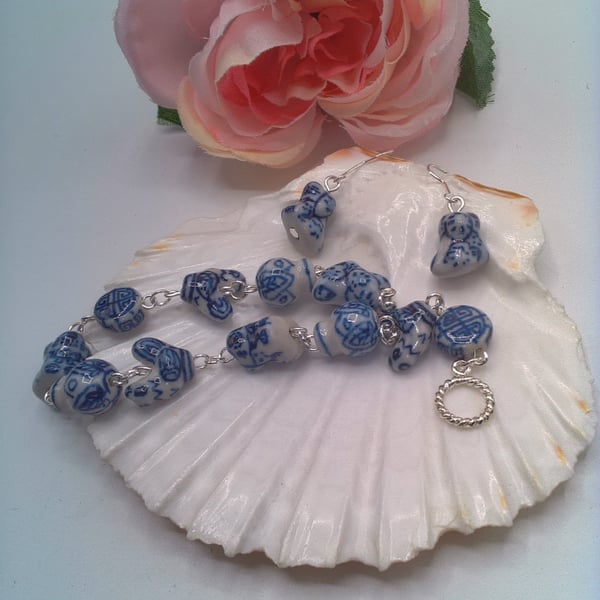 Bracelet and Earring Set Made with White Ceramic Beads with Blue Pattern