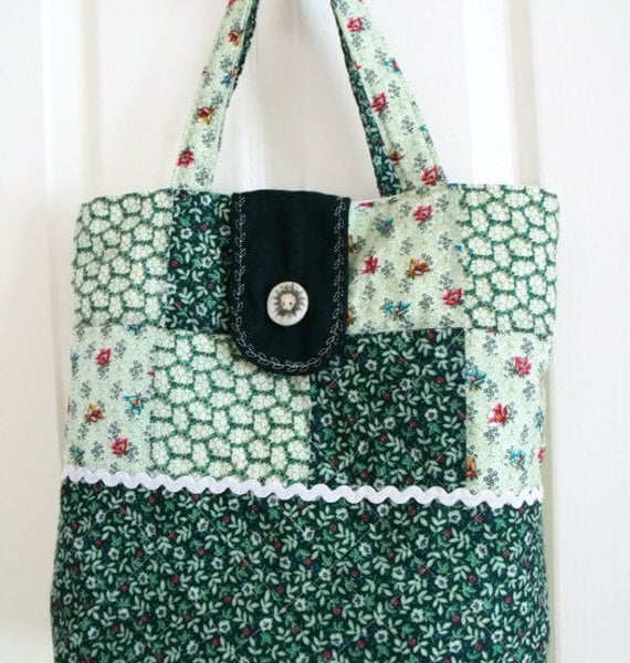 green patchwork floral quilted shoulder bag