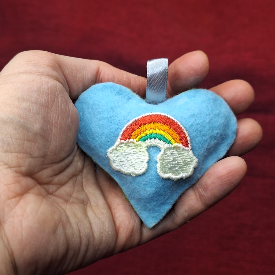 Felt Heart Pocket Hug with Bee, Flower, Rainbow Applique (Keychain, Free Post)