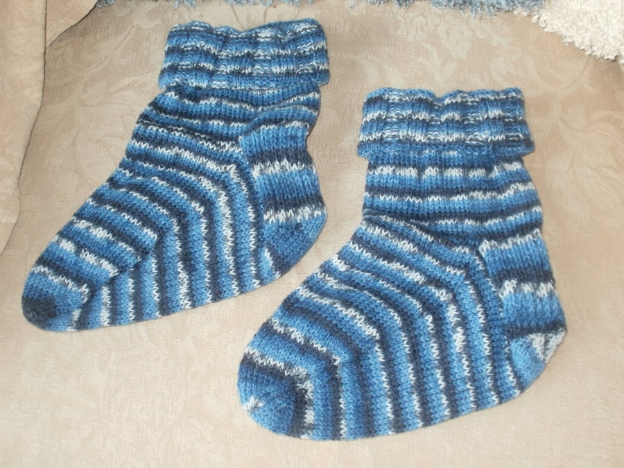 Hand knit ankle slouch socks