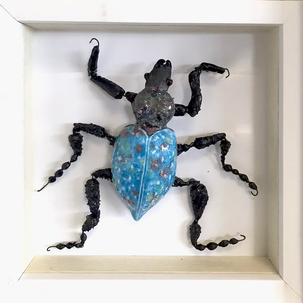 Ceramic Porcelain Bug Beetle - Penolepe
