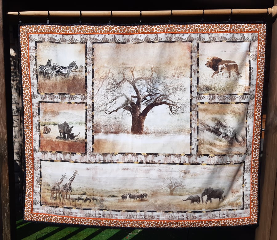 AFRICAN ANIMAL QUILTED WALL HANGING THROW