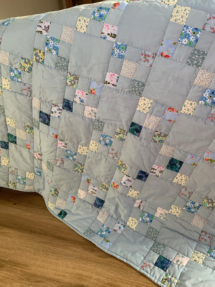 Nine patch  patchwork quilt