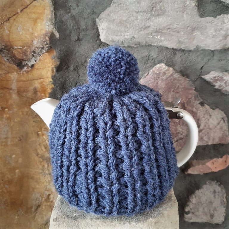 Tea Cosy, Cozy, Tea Pot Cover, Suki, For Life Compatible, Hand Knitted, Stump