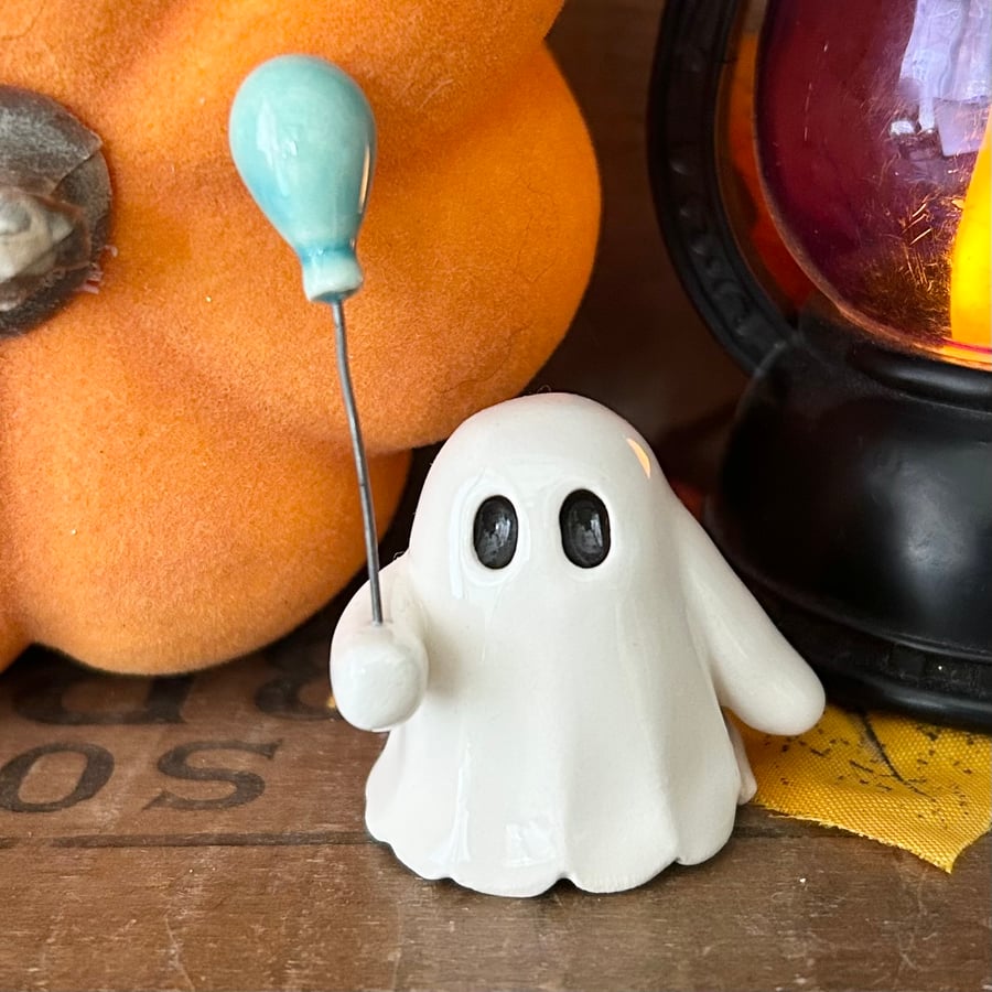 Ceramic ghost Booloon