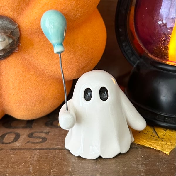 Ceramic ghost Booloon