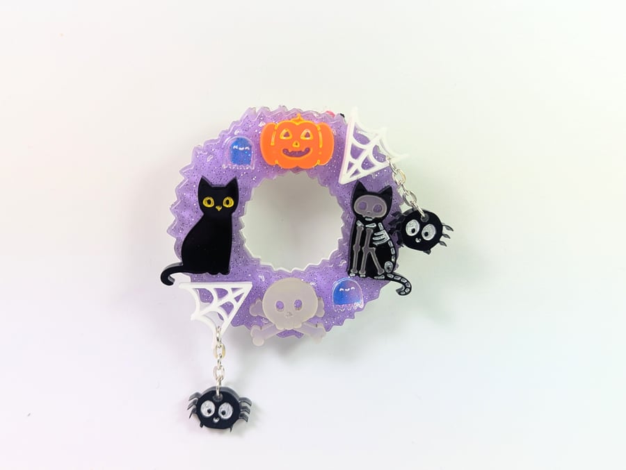 Halloween wreath brooch and necklace, glow in the dark 2 in 1, cat skull brooch