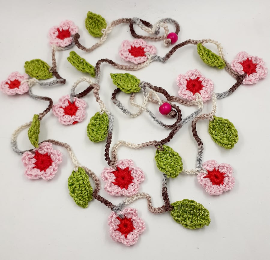 Crochet Blossom Garland 