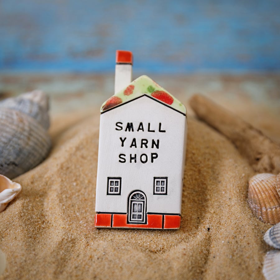 SMALL YARN SHOP Tiny Ceramic Houses, Gifts for Friends