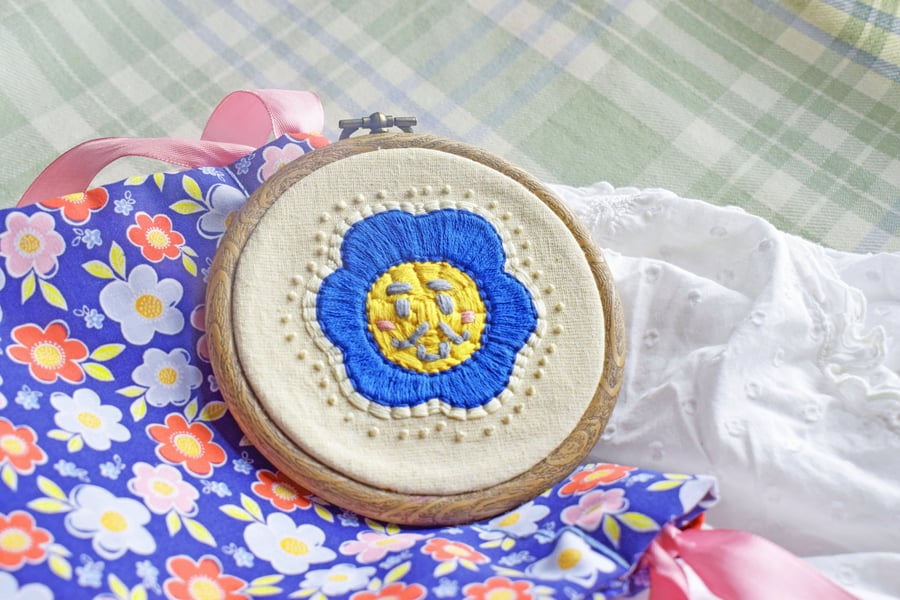 Embroidery Hoop Decoration - Duke Flower
