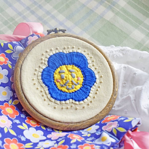 Duke Flower: Embroidery Hoop