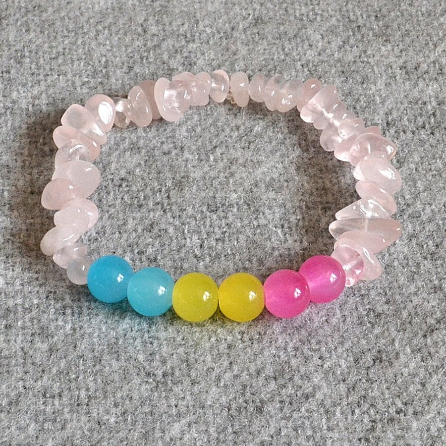 Pansexual Pride – Elastic Bracelet with Glass Beads and Rose Quartz Chip