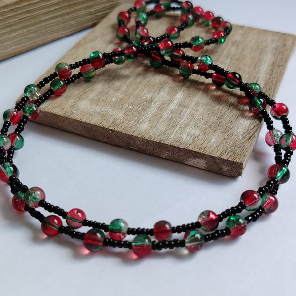 Fuchsia Pink and Green Two-Tone Crackle Bead Single Strand Necklace