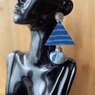 Triangular droplet earrings