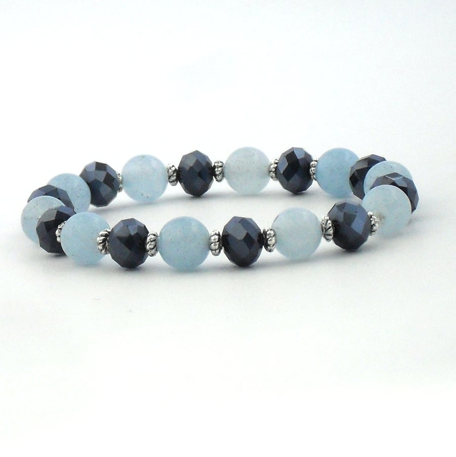 Handmade blue bracelet, with blue jade and jet crystals