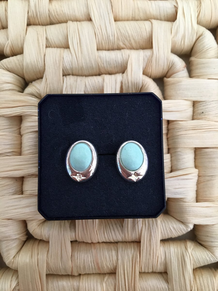 Pretty Oval Mint Green Studs