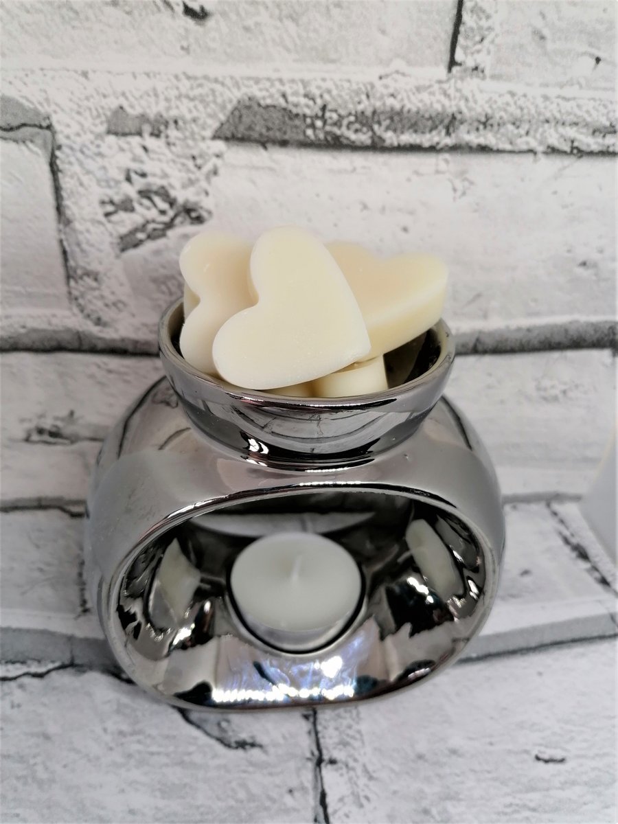 Mademoiselle Wax Melts - Soy Wax - Highly Scented - 6 Heart Shaped Melts