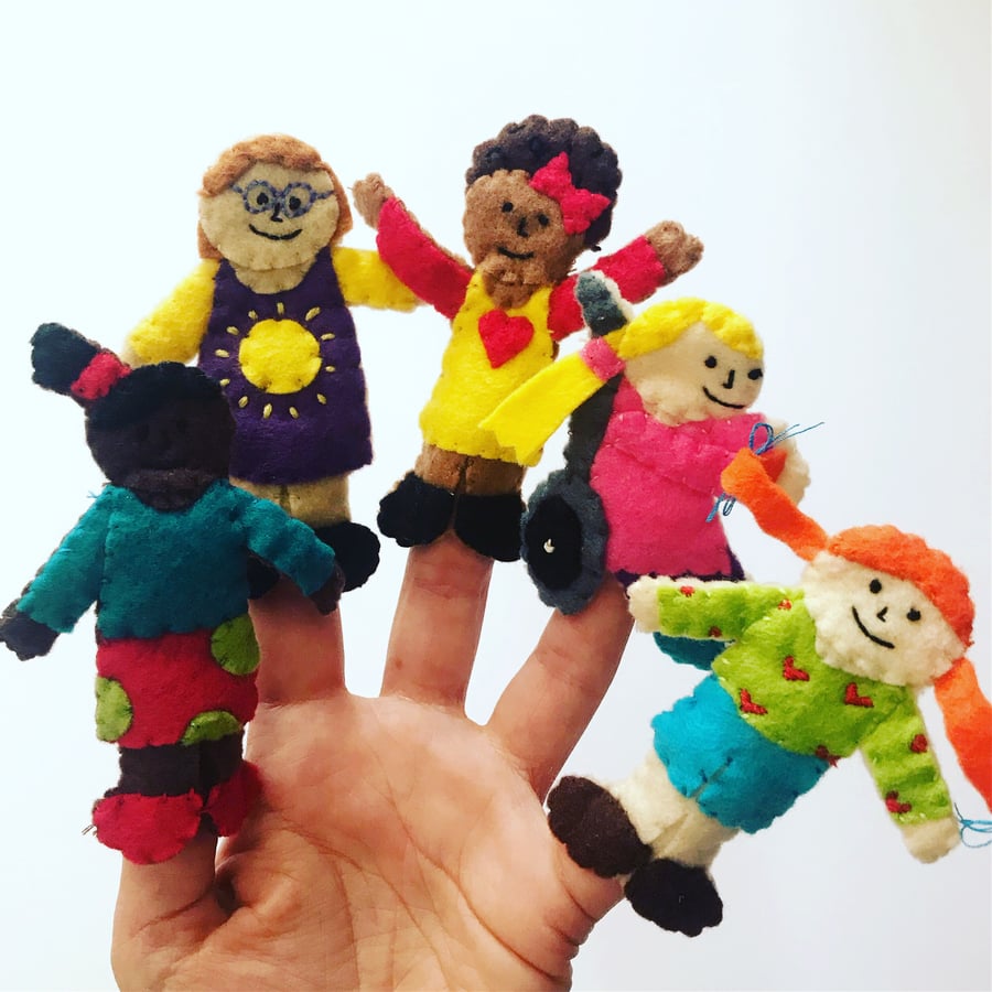 Girl Finger Puppets, Teaching Acessory, Traditional Toys, Stocking Filler, Felt 