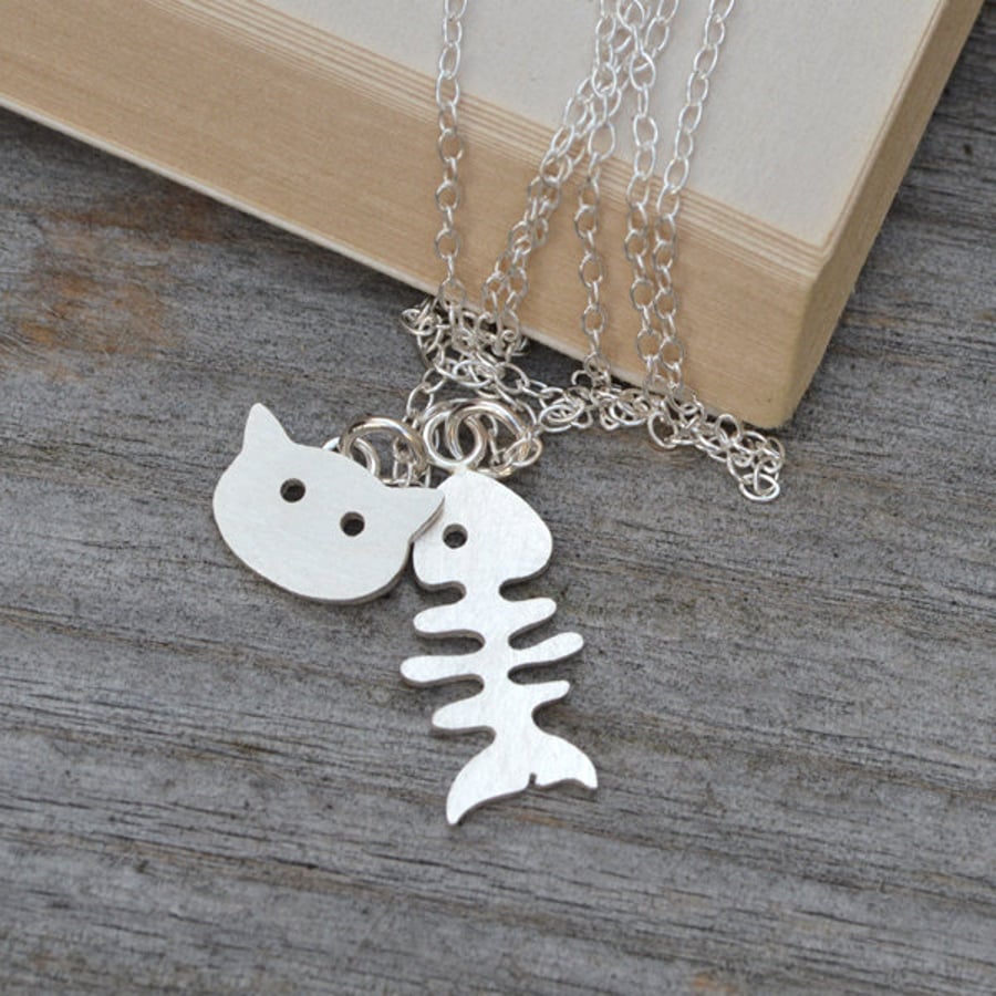 Fishbone And Cat Necklace In Sterling Silver
