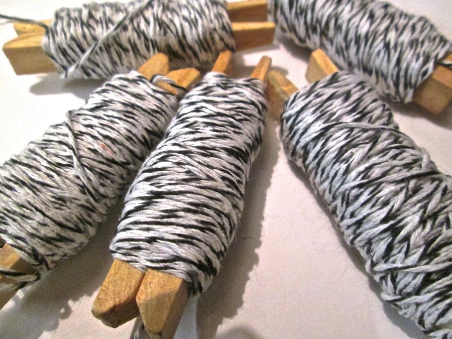 10mts Fine Black And White Bakers Twine 