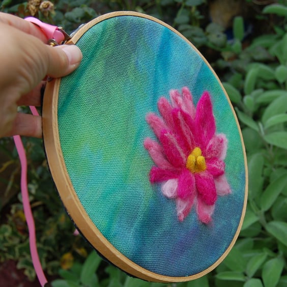Waterlily, wool art picture, wool fabric, needle felted 