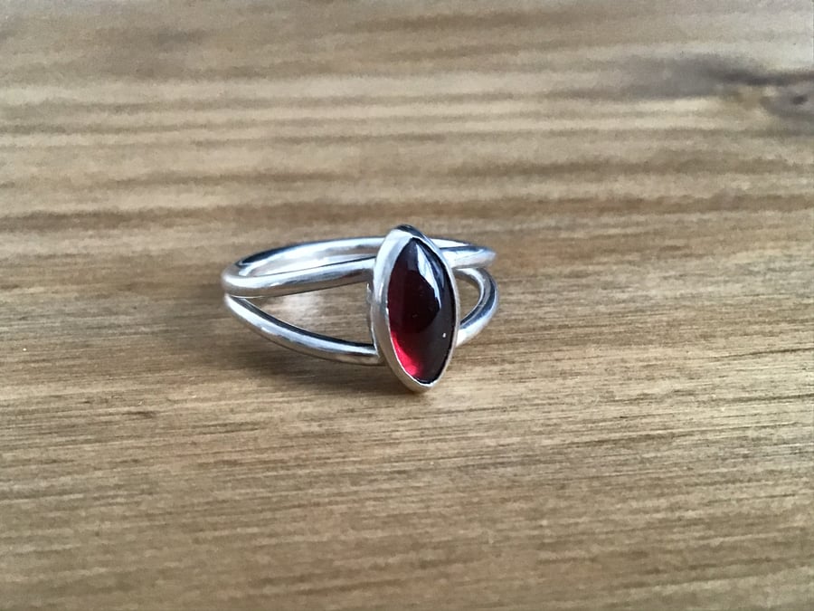 Garnet Sterling and Fine silver double band gemstone ring