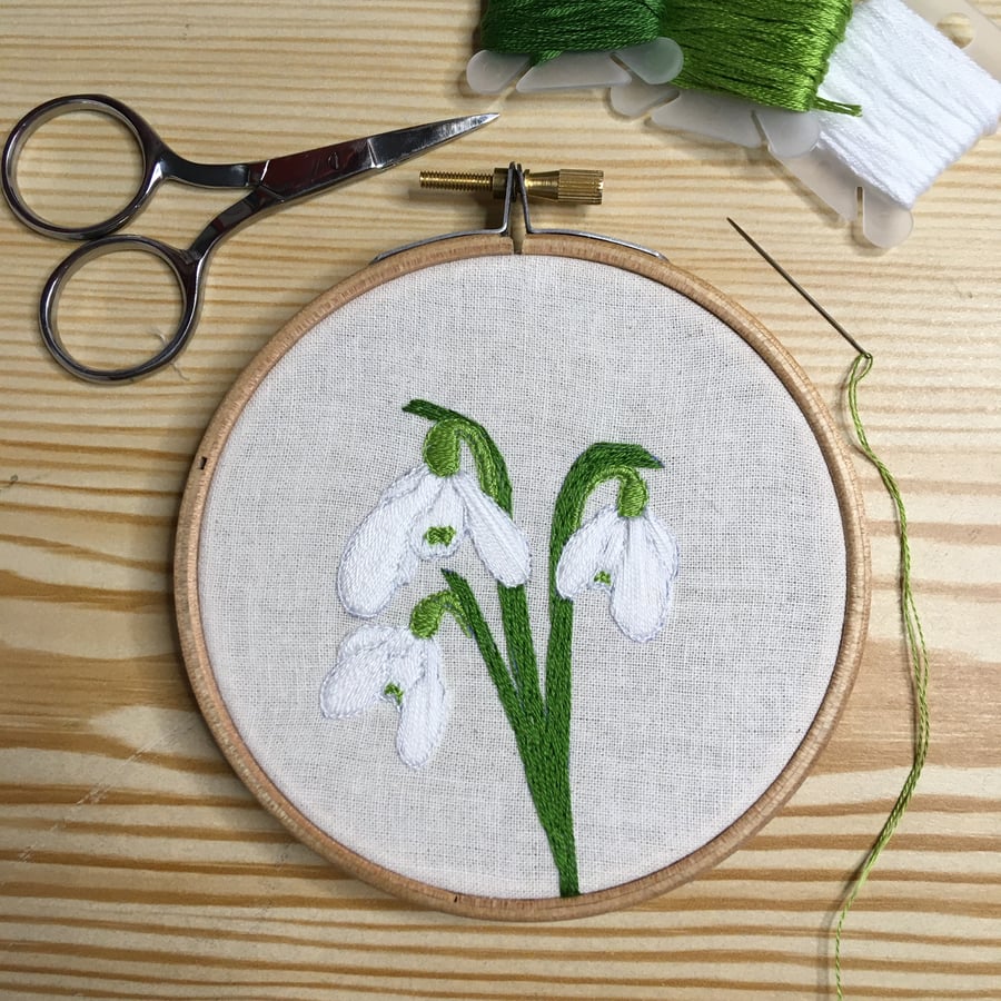 Snowdrop Embroidery kit, winter craft project, perfect for beginners