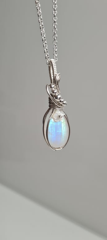 925 Silver & Natural Rainbow Moonstone Necklace Pendant Gift Crystal Jewellery 