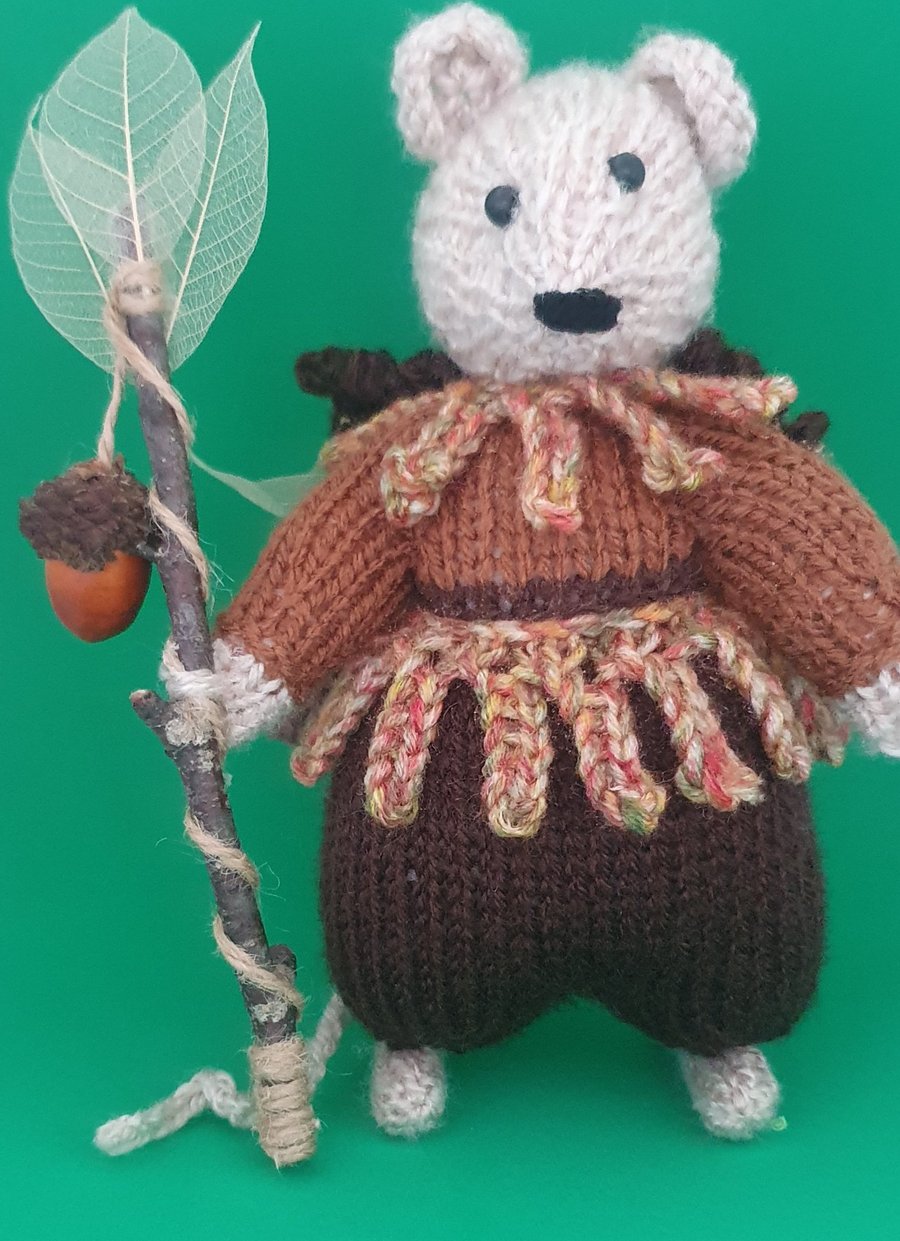 Hand Knitted Mouse - Robin a Greenmam of the Woods
