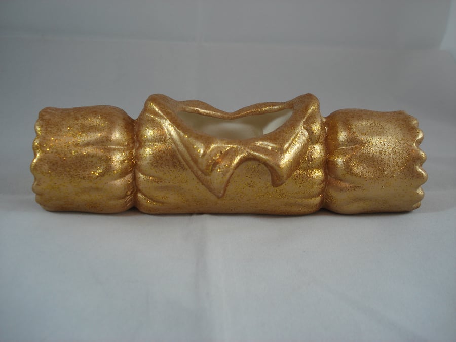 Ceramic Gold Glittery Hand Painted Christmas Cracker Ornament Table Decoration.