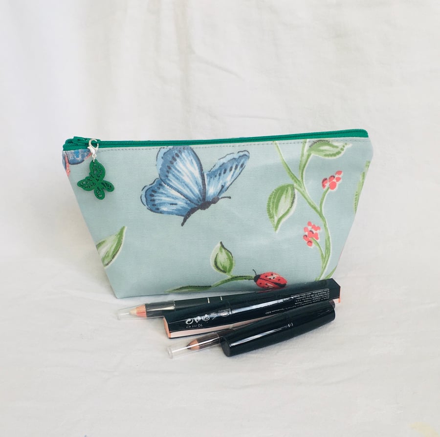 Oilcloth Cosmetic Bag, Stylish Make-up Bag, Unique Zipped Pouch, Gift Ideas.