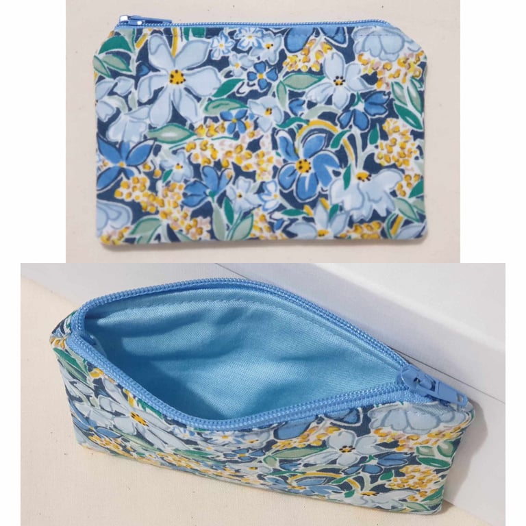 Liberty of London Fabric Coin Purse 100% Cotton- Lined and with zip closure 003
