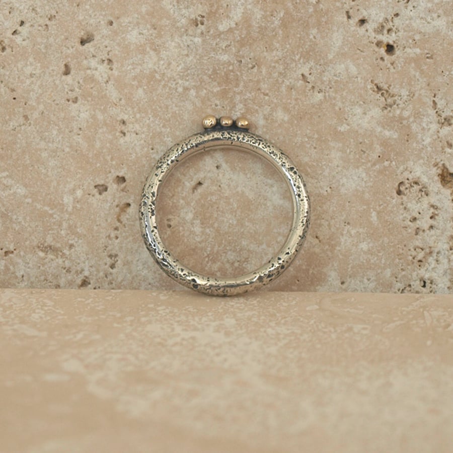 Moon Textured Silver Ring With Gold Dots