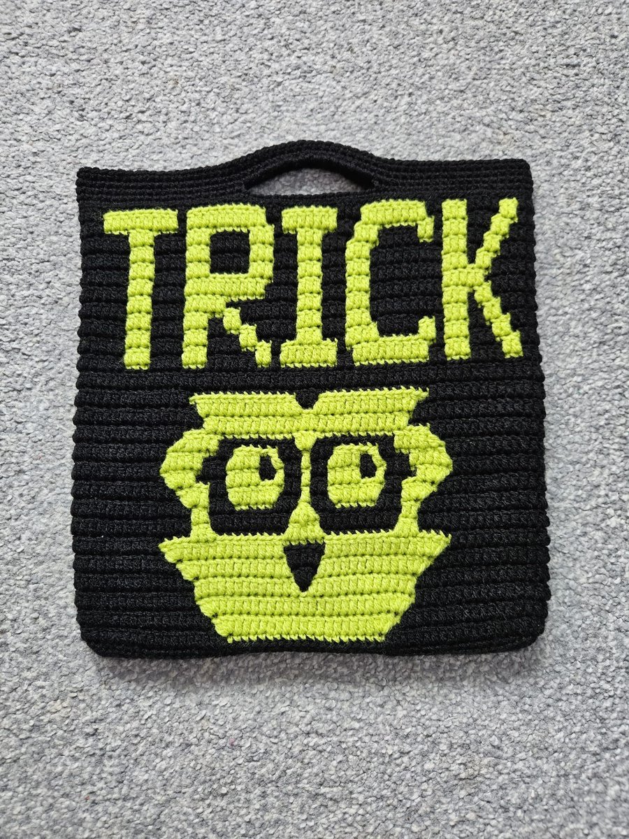 Crochet Halloween Trick or Treat bag