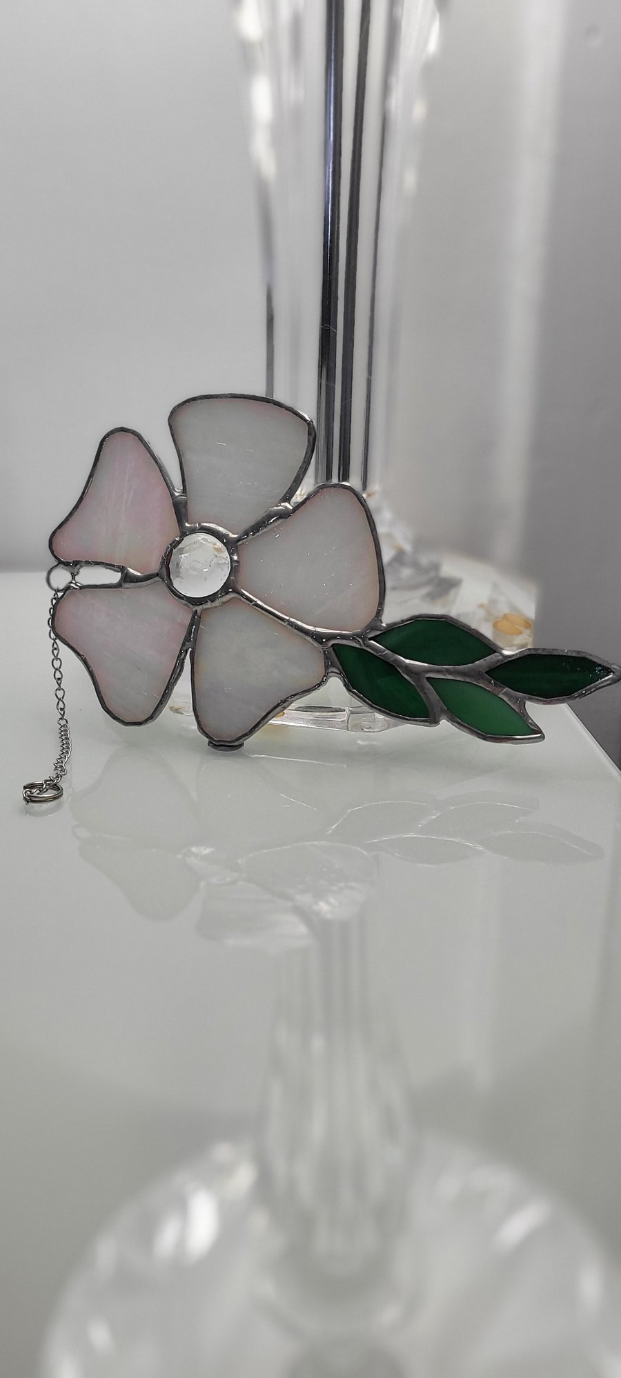 Stained glass flower 