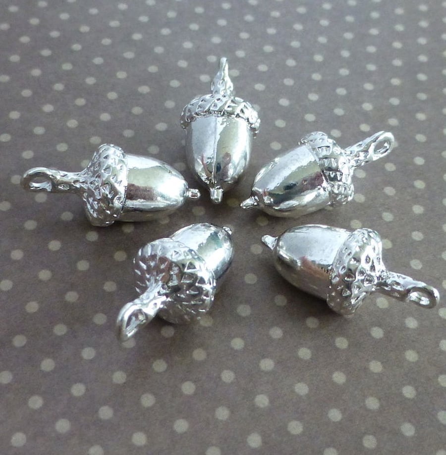 Pack of 10 - Charm Acorn Silver Colour