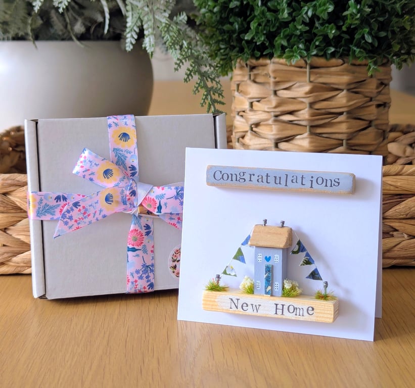 New Home Card With Removable Wooden Cottage Gift