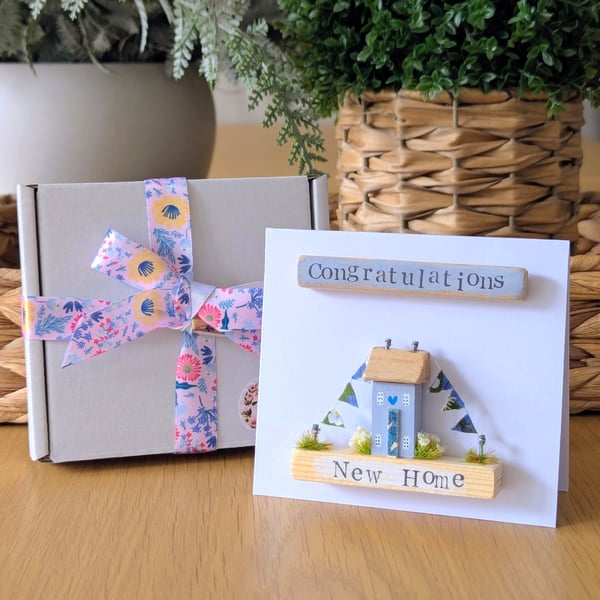 New Home Card With Removable Wooden Cottage Gift