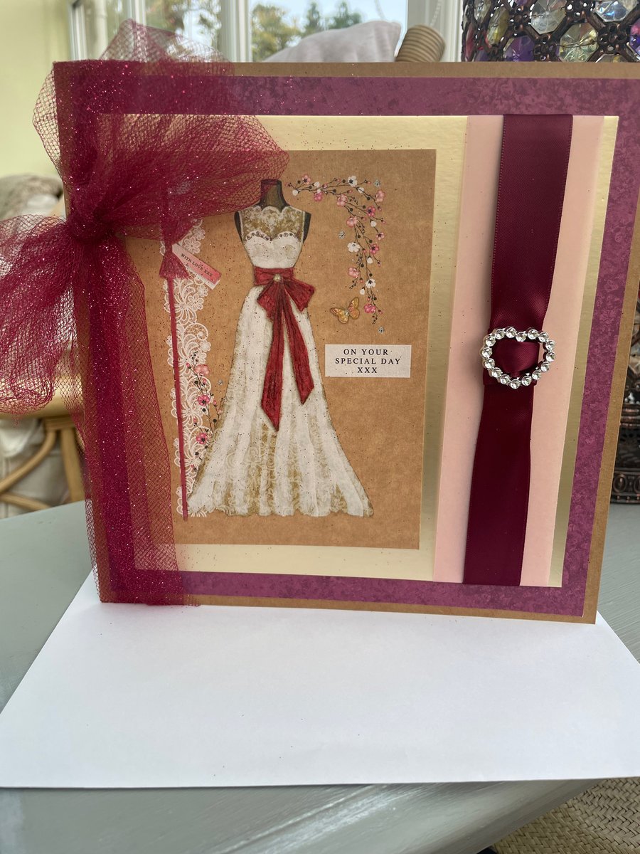 Elegant wedding dress sparkly glitter card 