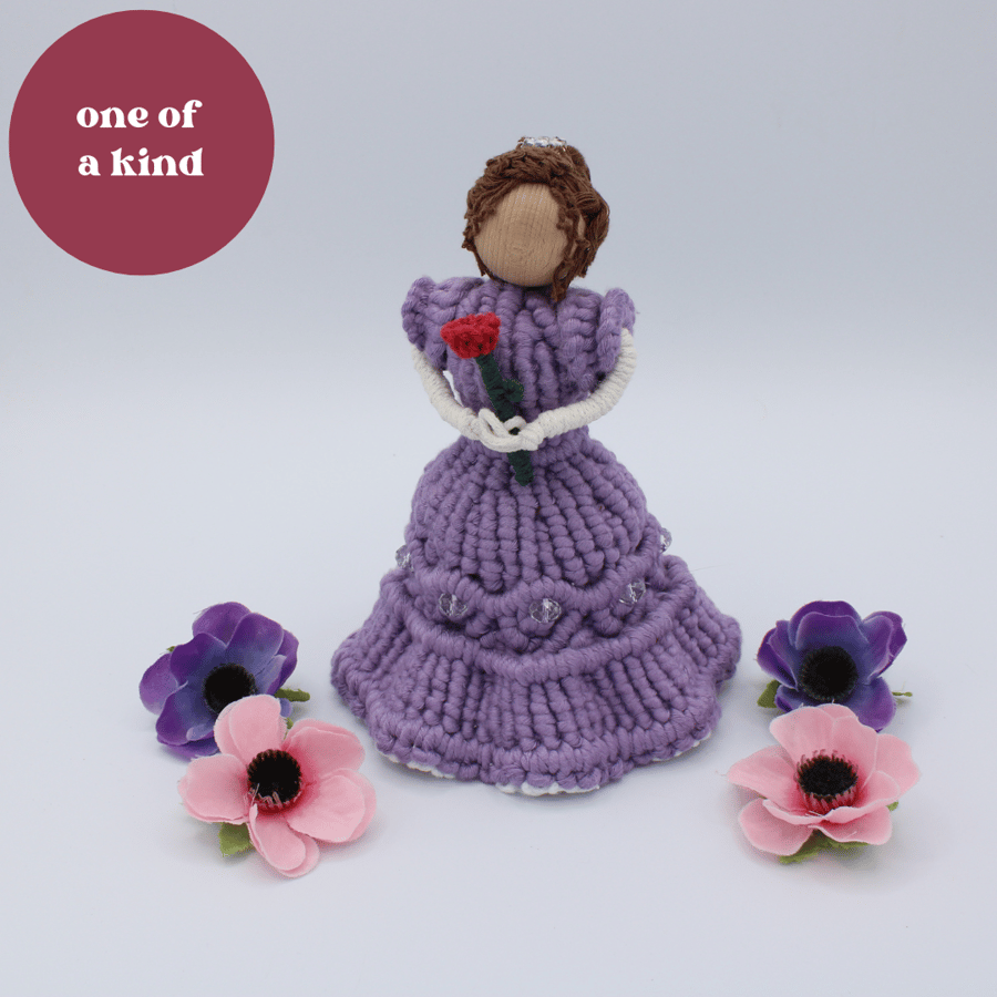 macrame lady, macrame collectable -   Victorian lady ornament