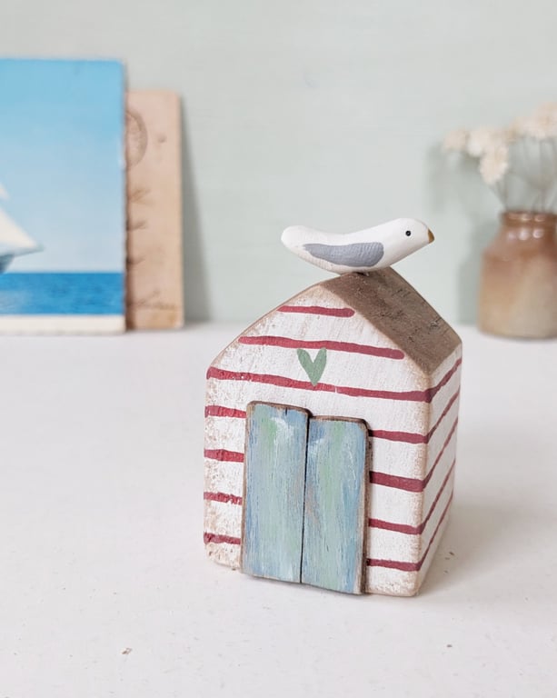 Hand Painted Wooden Beach Hut with Seagull 