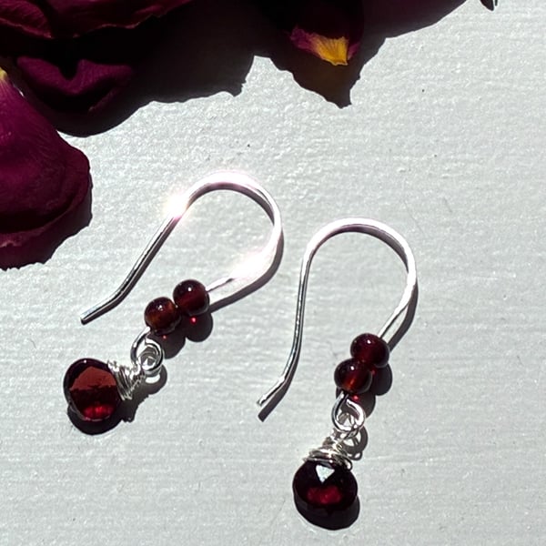 Garnet drop earrings 