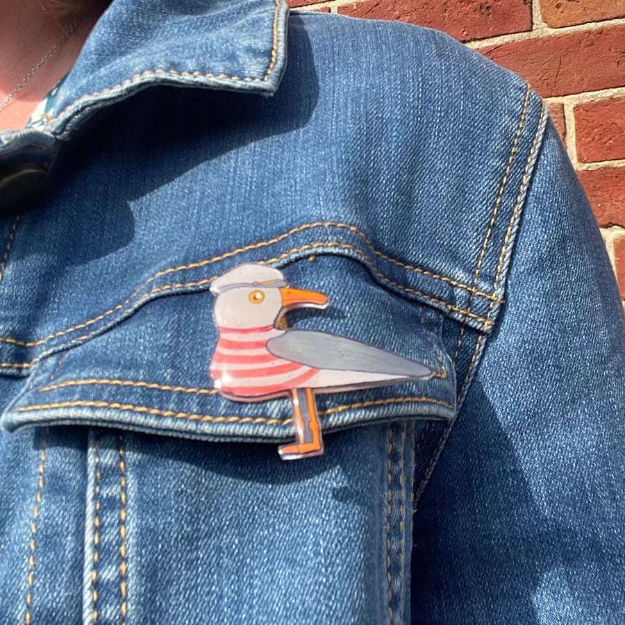 Seagull Pin Badge, brooch, resin bag charm, craft drop
