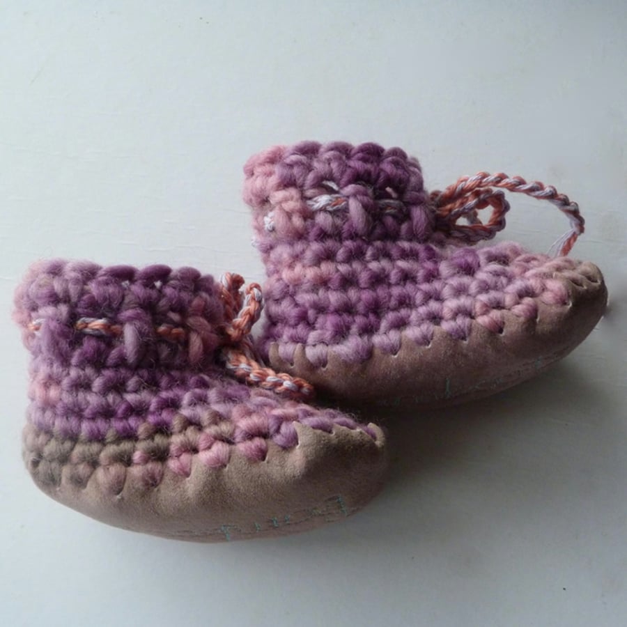 Wool and leather baby boots -Lilac Rose - sizes 1-3