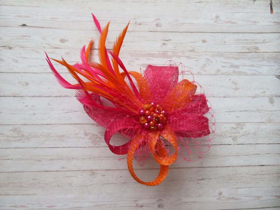 Small Cerise Fuchsia Pink & Bright Orange Sinamay Beaded Cluster Comb Fascinator