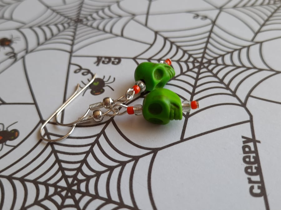 Dyed Howlite Skull Earrings - Green (1)